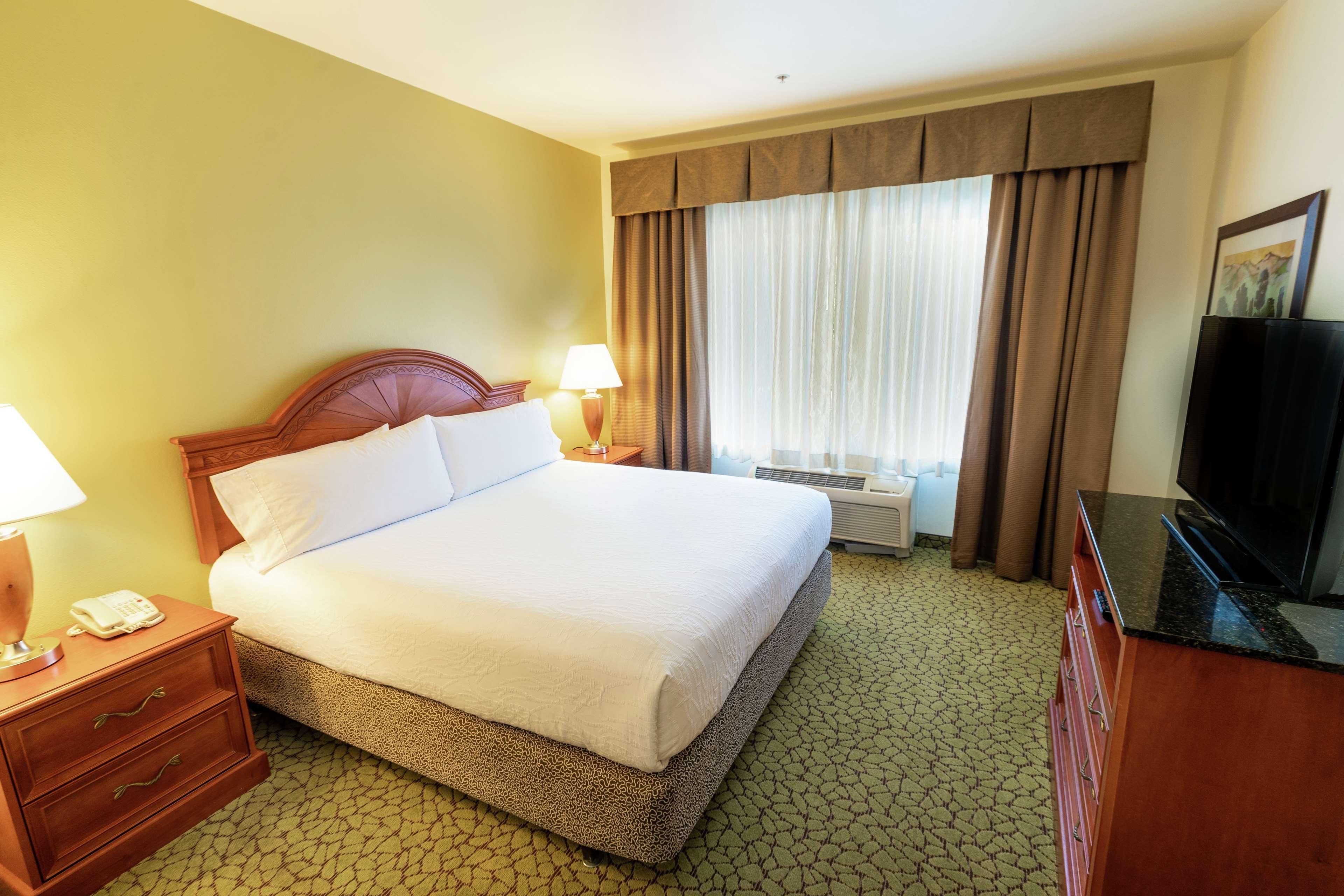 Hilton Garden Inn Ontario Rancho Cucamonga Eksteriør bilde
