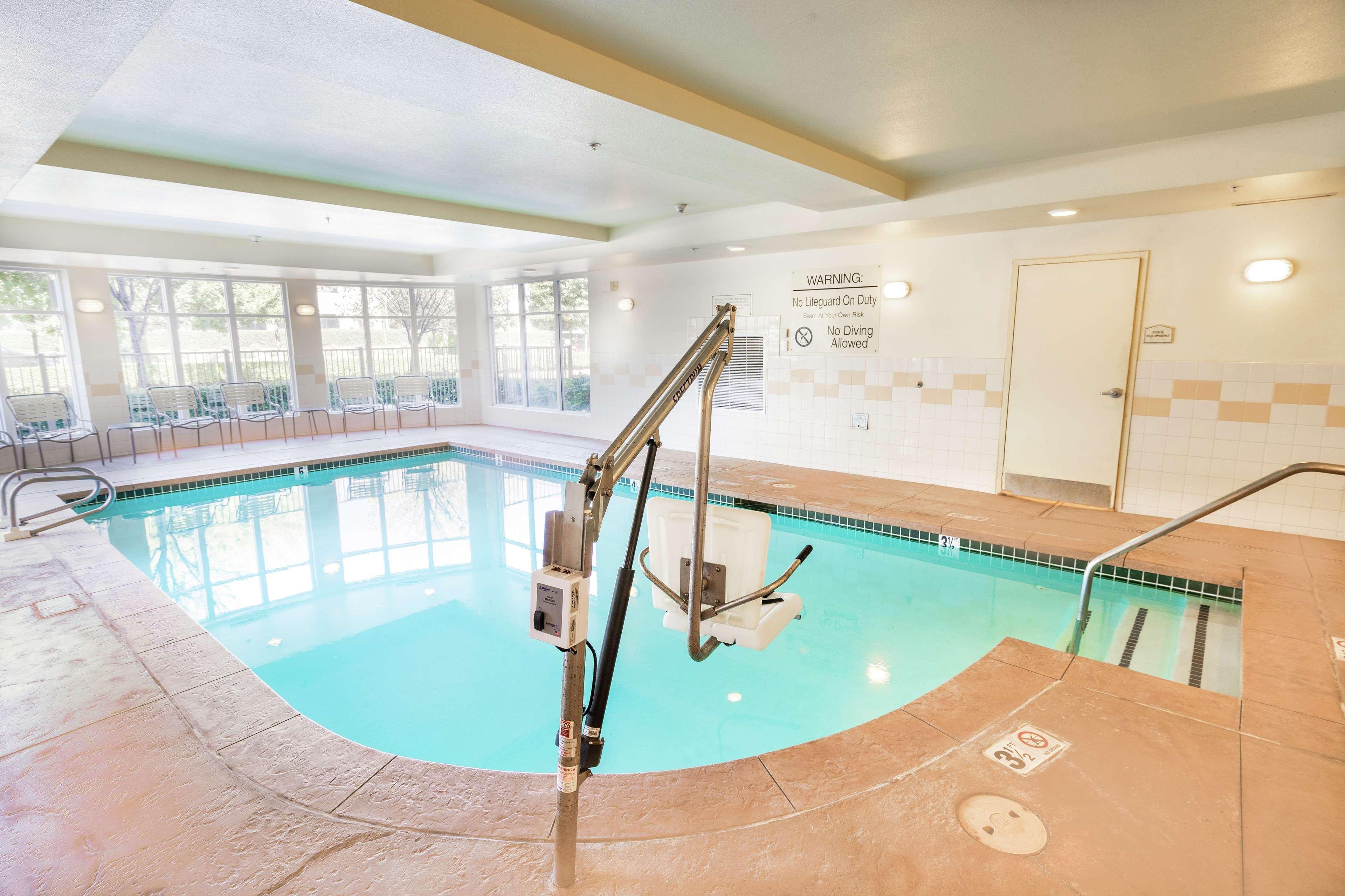 Hilton Garden Inn Ontario Rancho Cucamonga Eksteriør bilde