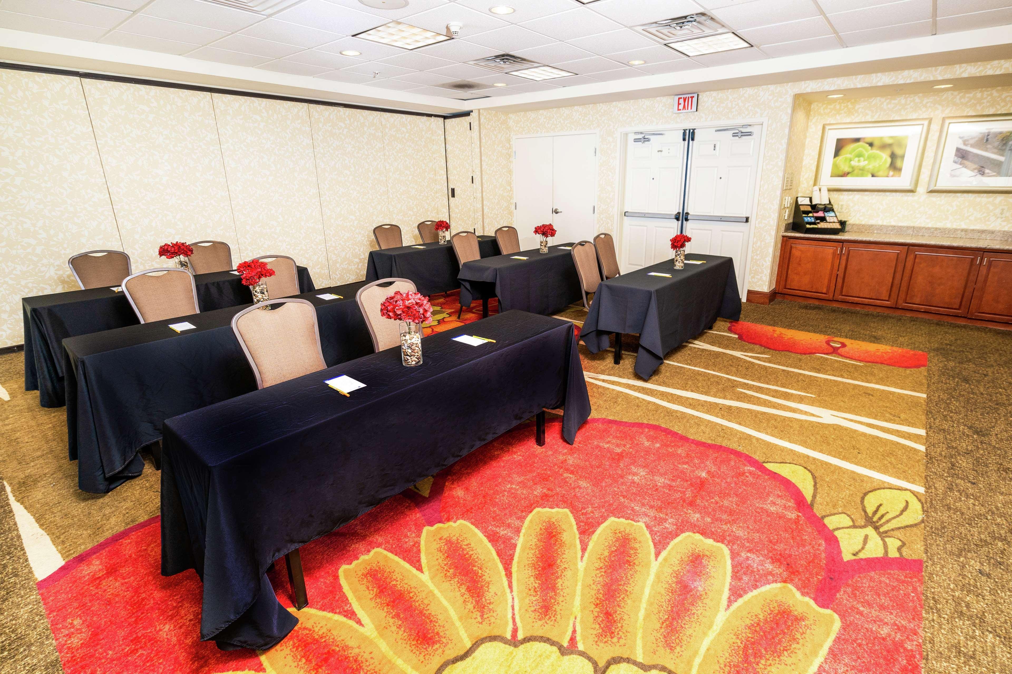 Hilton Garden Inn Ontario Rancho Cucamonga Eksteriør bilde